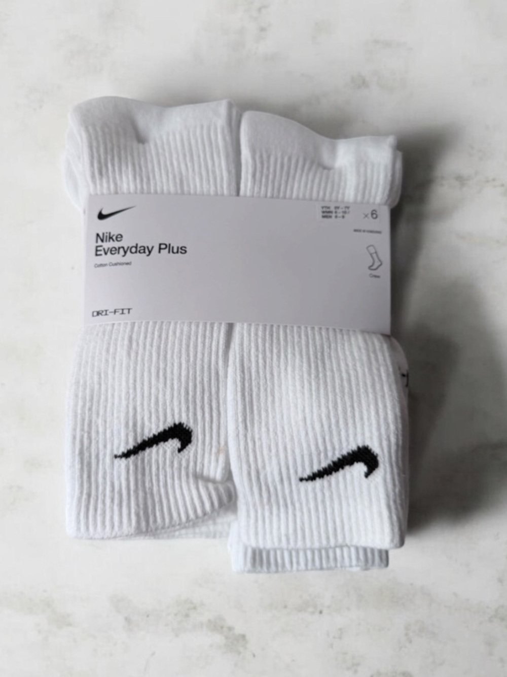 Nike Everyday Plus Dri-FIT White Crew Socks
